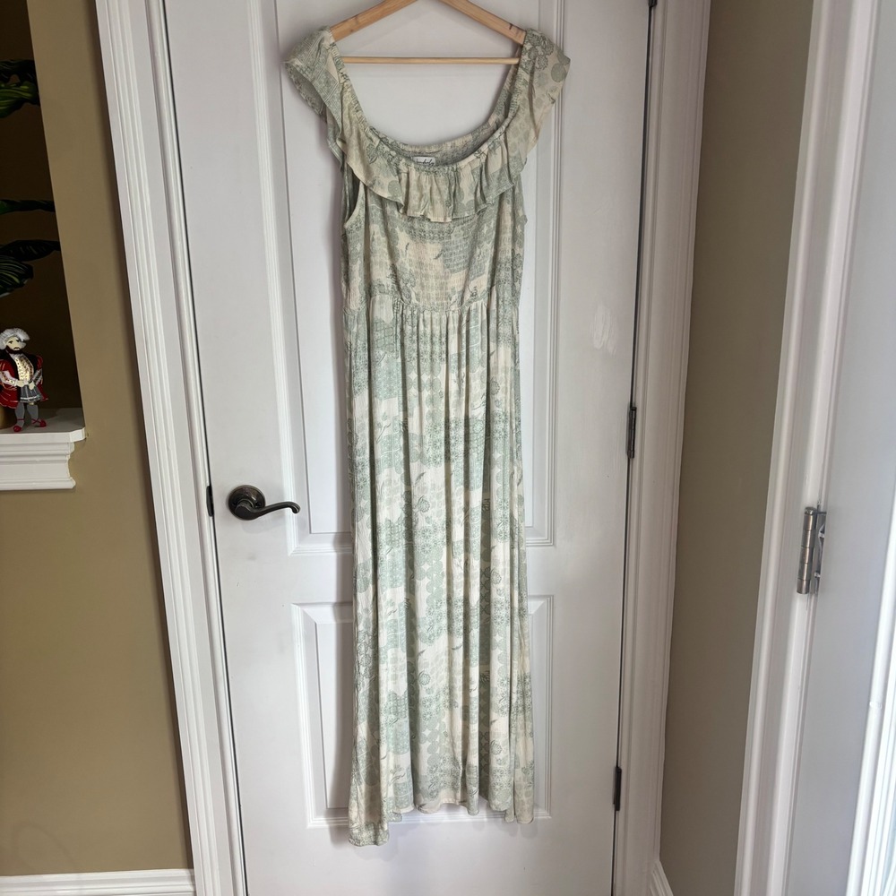 Wonderly Womens XL Sage Green Damask Floral Smocked Off Shoulder Maxi Dress